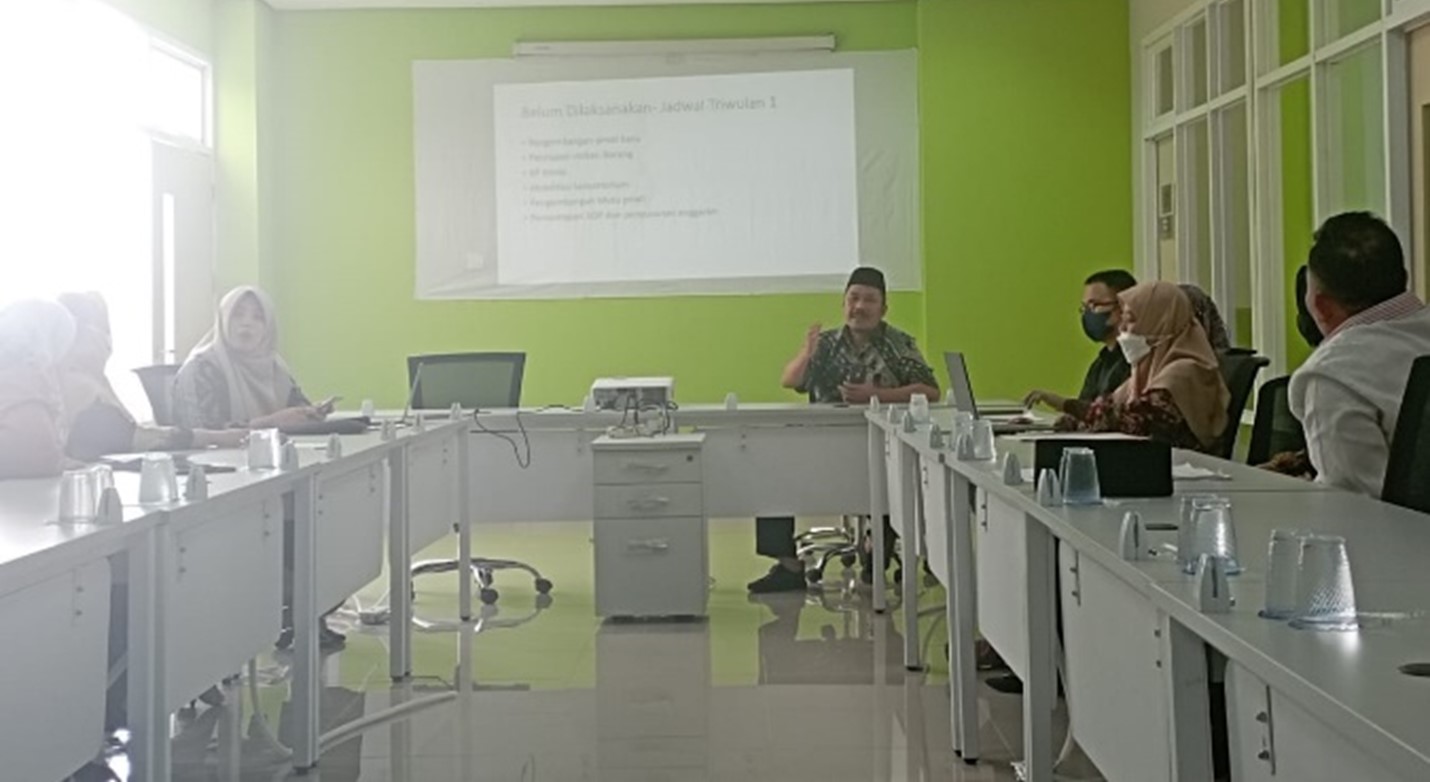 Rapat1